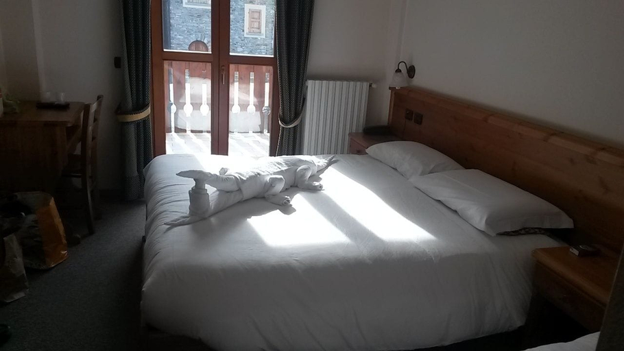 Bedroom 2, Hotel Ristorante Valle Del Bitto, Sondrio