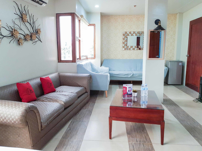 RedDoorz Plus near Holy Name Medical Center, Tagbilaran City