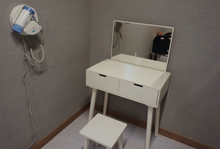 SH Guesthouse - Hostel, Chuncheon