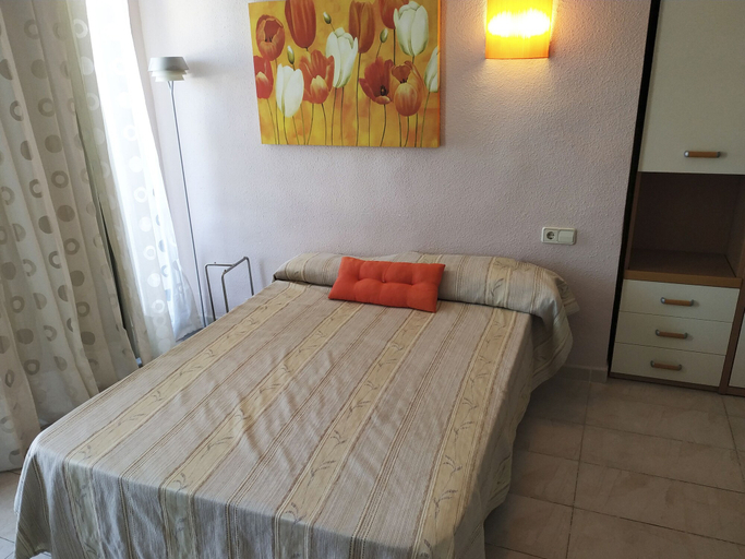 Bedroom 4, Apartamentos Eurhostal 3000, Castellón