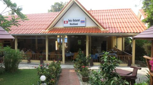 Flower Paradise Bungalows & Swiss Restaurant Roestiland, Ko Samui