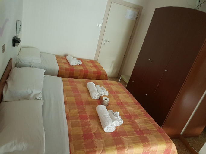 Bedroom 3, Hotel Criss, Rimini