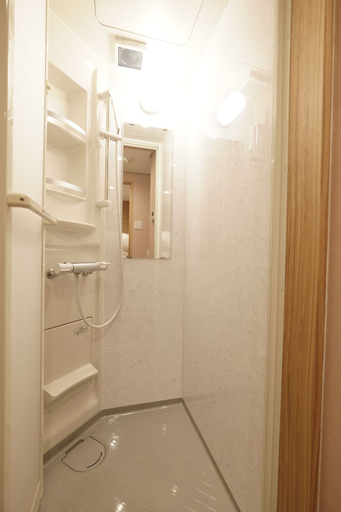 Bathroom 5, Ookini Hotels Ota Road Apartment, Osaka