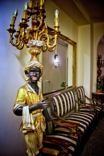 Bedroom 3, Megaride Santa Lucia, Napoli