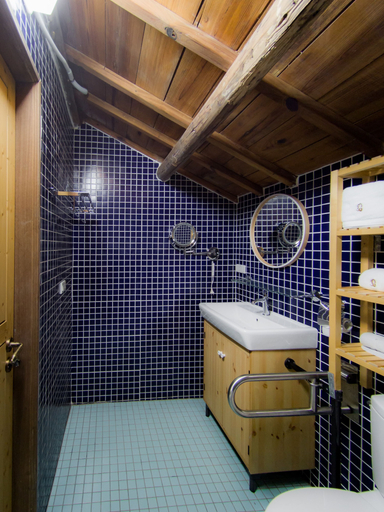 Bathroom 5, 22alleys, Penghu