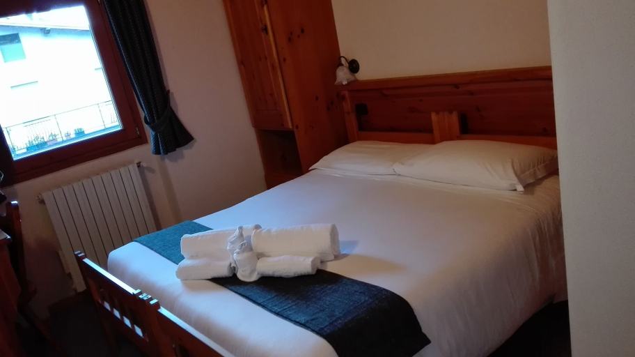 Bedroom 2, Hotel Ristorante Valle Del Bitto, Sondrio