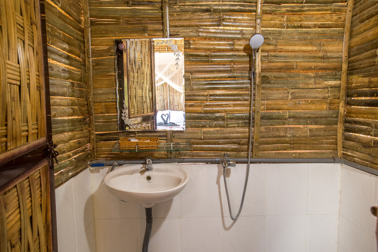 Bathroom 5, Jungle Beach, Ninh Hòa