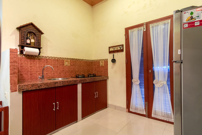 OYO 994 Huber Apartment, Medan