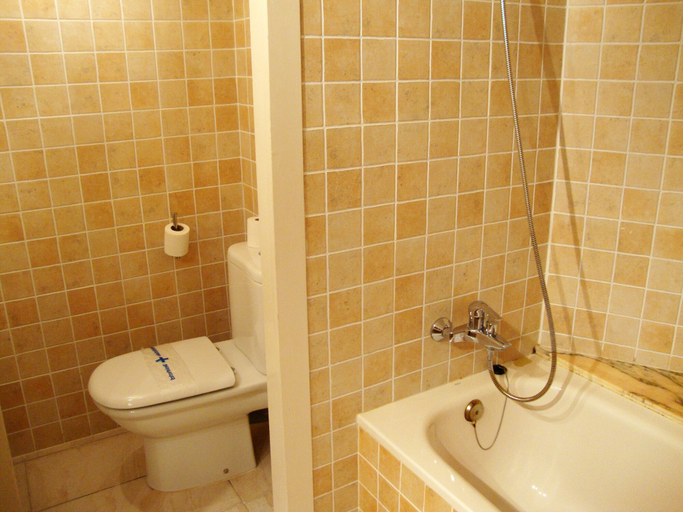 Bathroom 5, Apartamentos Eurhostal 3000, Castellón