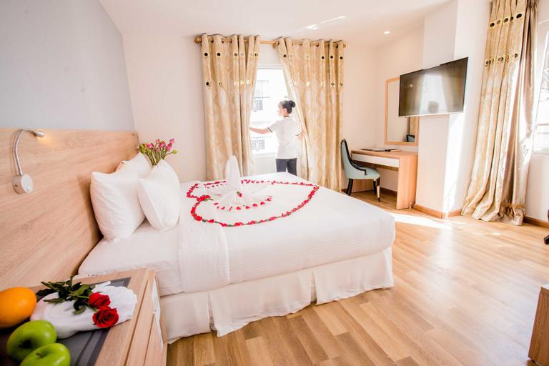 Joviale Hotel, Quận 1