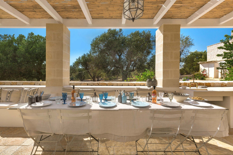 Food & Drinks 5, Villa con trullo Santo Scalone, Brindisi