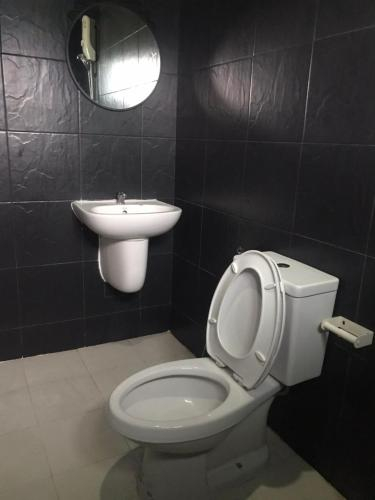 J Room Bangsaen, Muang Chon Buri