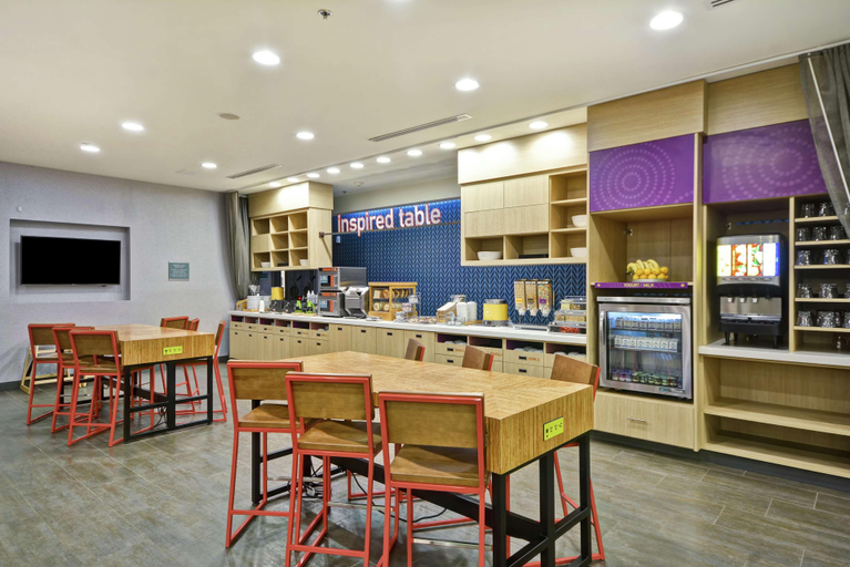Food & Drinks 5, Home2 Suites by Hilton Atlanta Lithia Springs, GA, Douglas