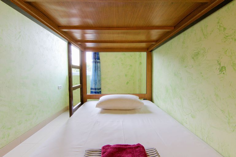 Yani Homestay, Padang
