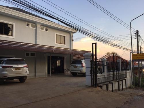 Golf-Giff Guesthouse, Houixai