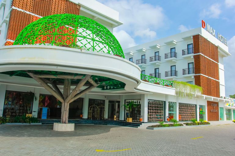 D'MAX Hotel and Convention Lombok, Lombok