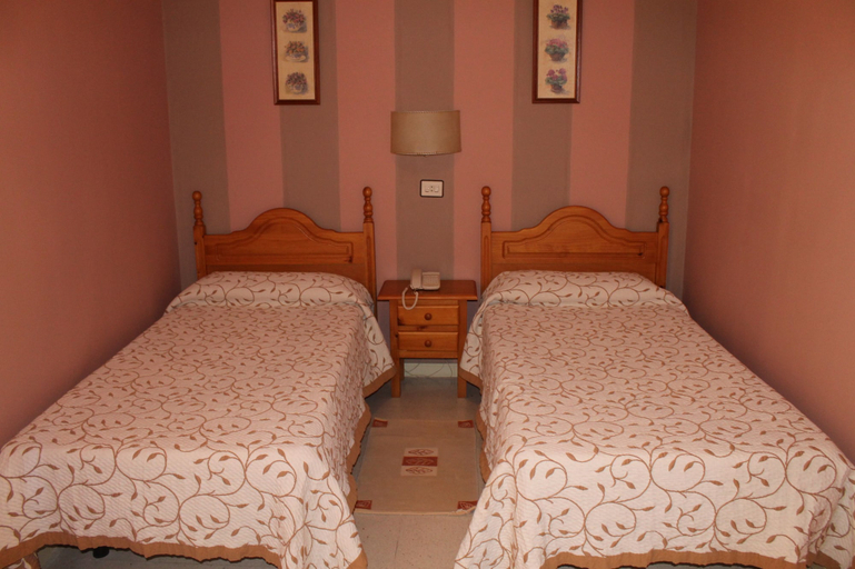 Bedroom 5, Hotel Valle del Jerte Los Arenales, Cáceres