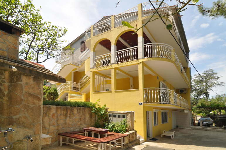 Exterior & Views 2, Apartments Tojcic, Trogir