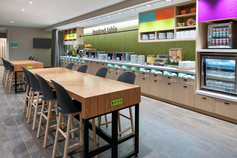 Food & Drinks 5, Home2 Suites Hilton Orlando Near Universal Studios, Orange