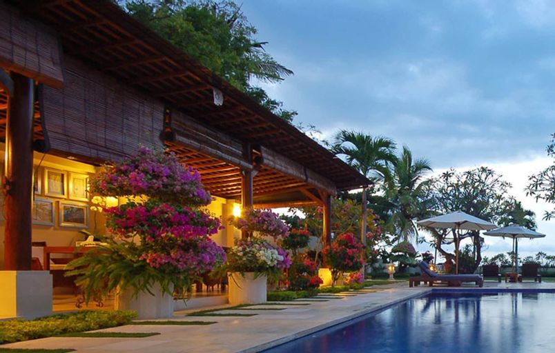 Frangipani Beach Hotel, Buleleng