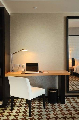TS Suites Surabaya, Surabaya