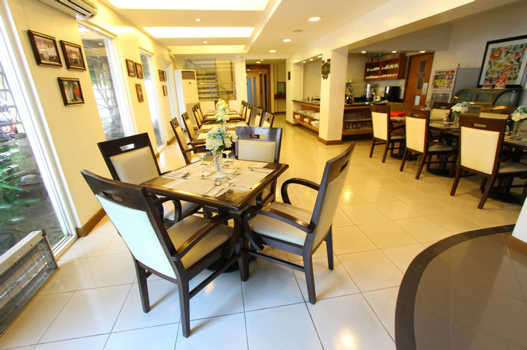Trace Suites, Los Baños