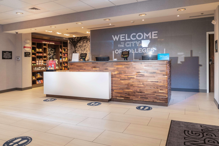 Public Area 2, Hampton Inn & Suites Conway, Faulkner