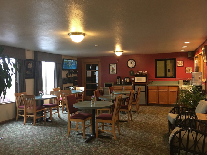Public Area 3, Midway Inn Brementon, Kitsap