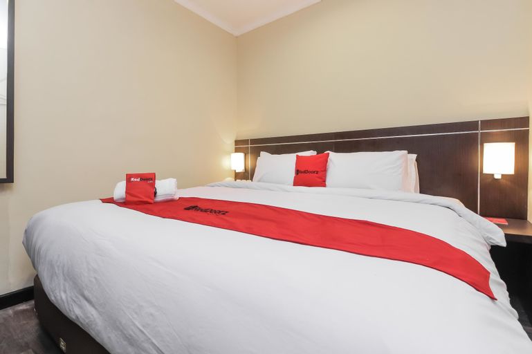 RedDoorz Plus @ Thamrin, Central Jakarta
