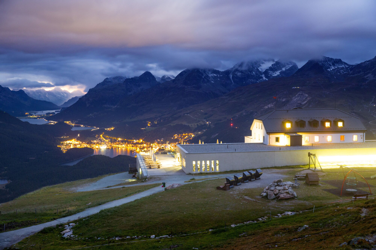 Romantik Hotel Muottas Muragl, Maloja