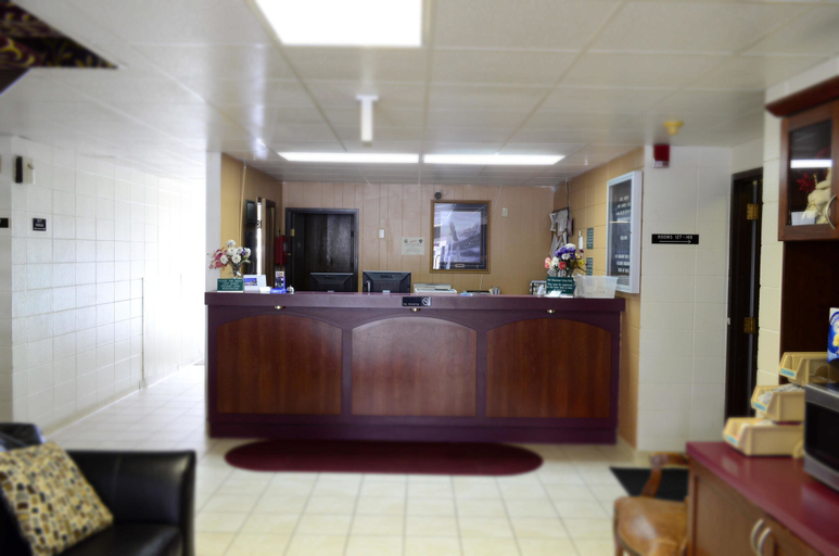 Public Area 3, Grand Inn, Clay