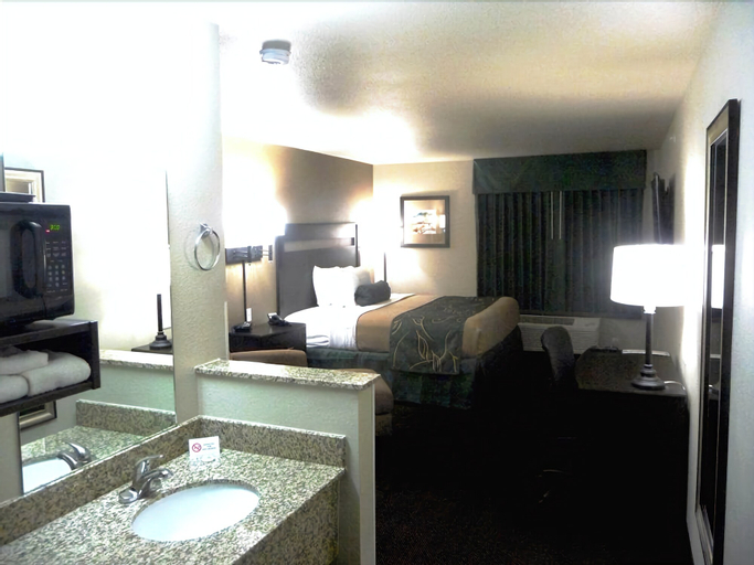 Travelodge by Wyndham Brunswick near Fredrick, Frederick