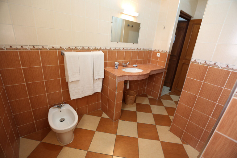 Bathroom 4, Studiotel Afoud, Agadir-Ida ou Tanane