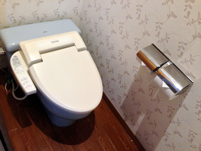 Bathroom 14