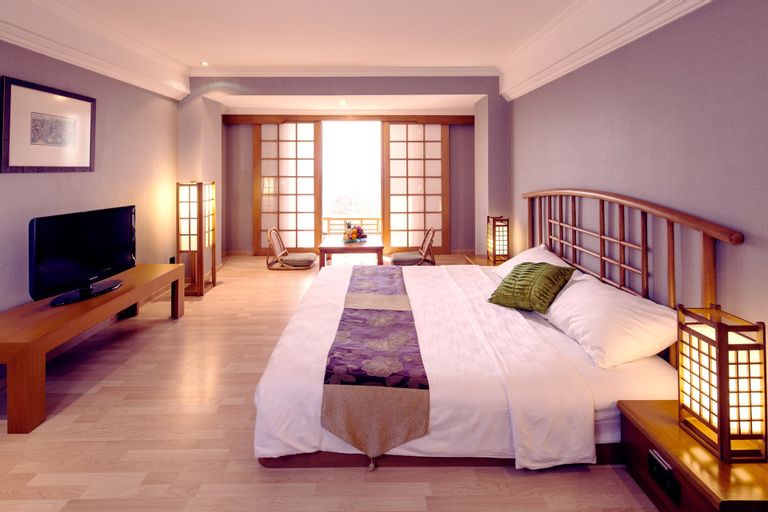 Garden Palace Hotel Surabaya, Surabaya