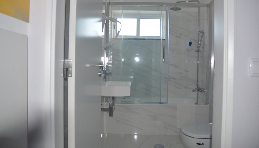 Bathroom, Hotel Zoya Beach & Sun, Figueira da Foz