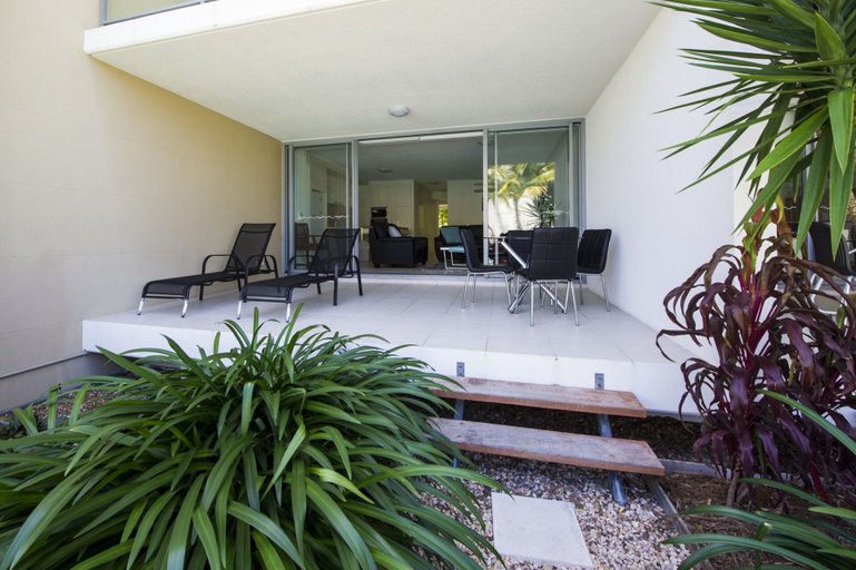 Others 5, Blue on Blue Apartment 813, Magnetic Island