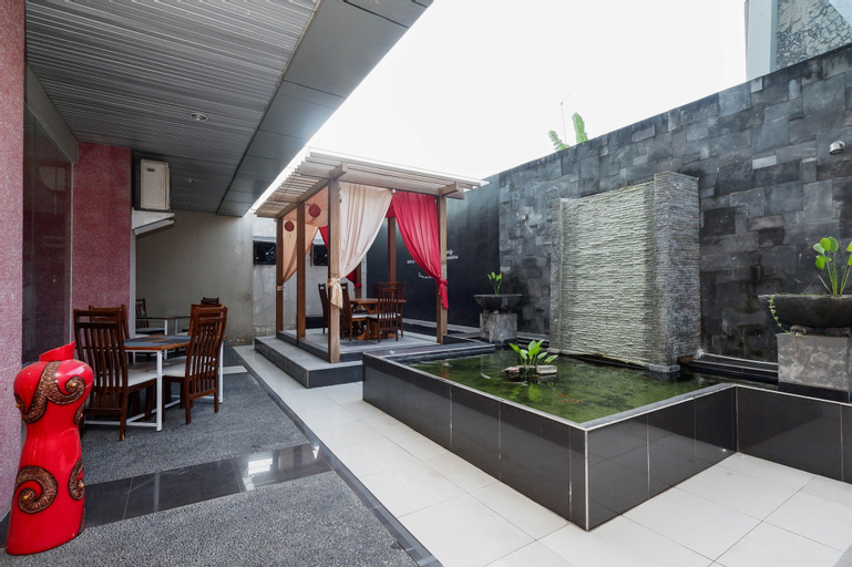 Capital O 1571 Utc Hotel Semarang, Semarang