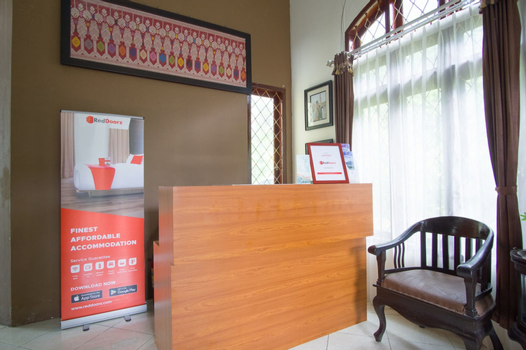RedDoorz Syariah near Ngade Lake, Ternate