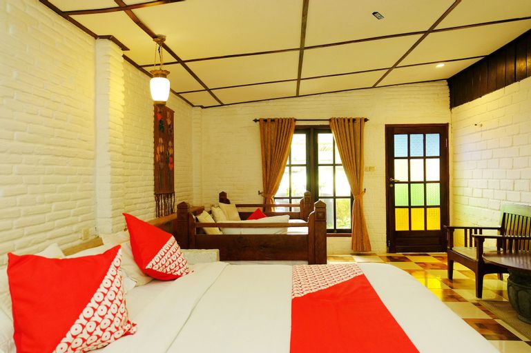 OYO 604 Cemara's Homestay, Malang