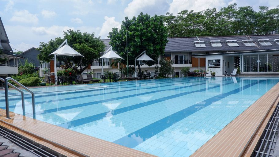 Front One Resort Magelang, Magelang