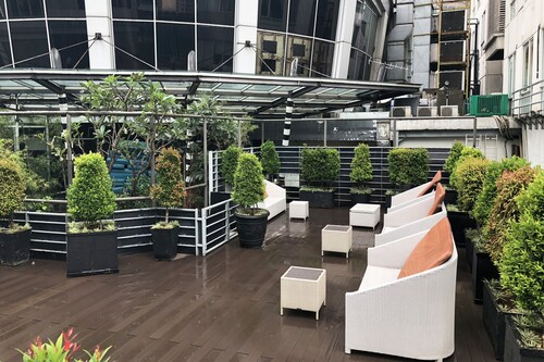 Spacious FX Residence with Mall Access, Jakarta Pusat