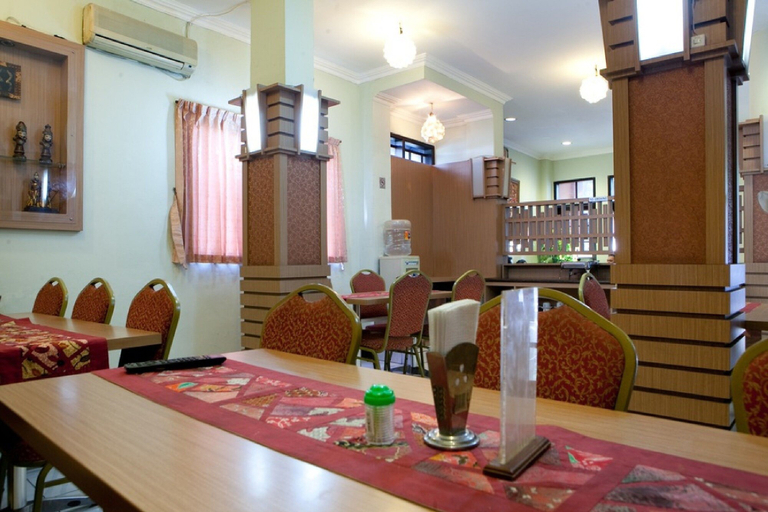 Public Area 2, RedDoorz @ Cihampelas, Bandung