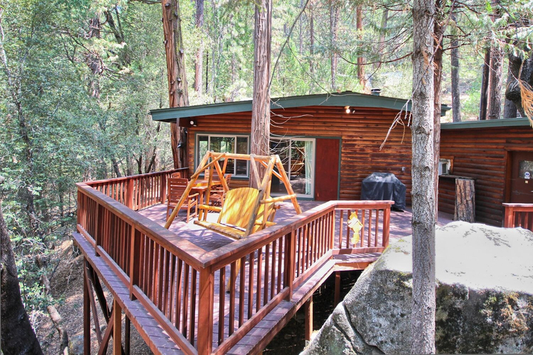 Others 5, The Tree House, Mariposa