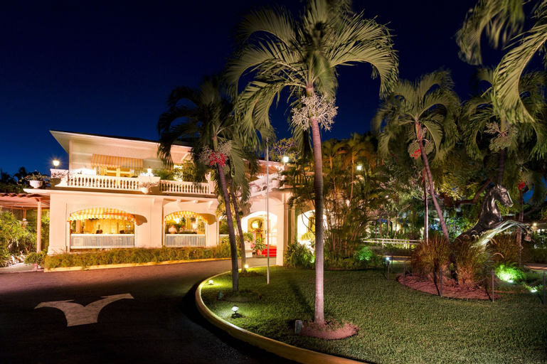 Terra Nova All Suite Hotel,