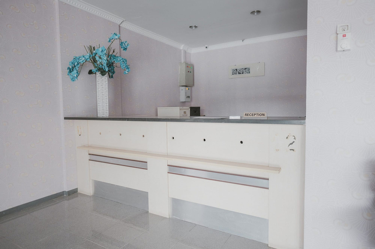 RedDoorz Plus near Istana Maimun Medan, Medan