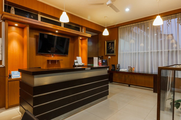 RedDoorz Premium @ Ampera Raya 2, Jakarta Selatan