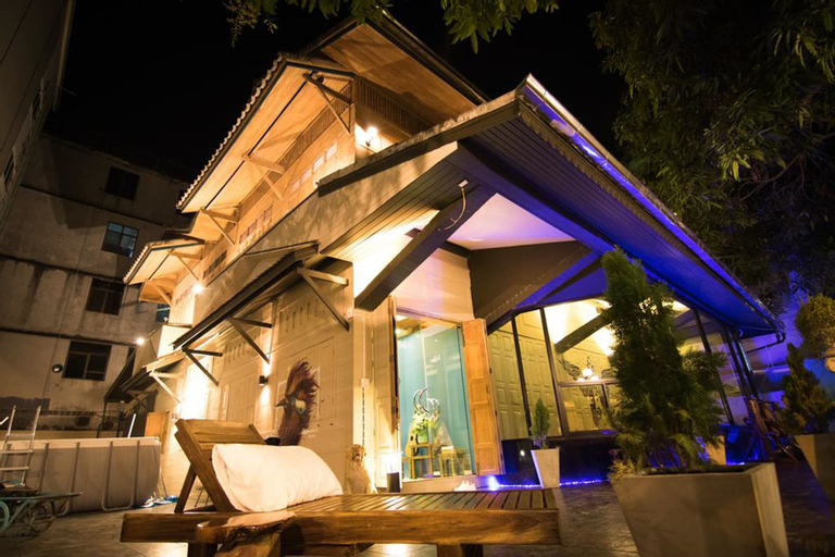 Sleep Nest Hostel, Mae Sot