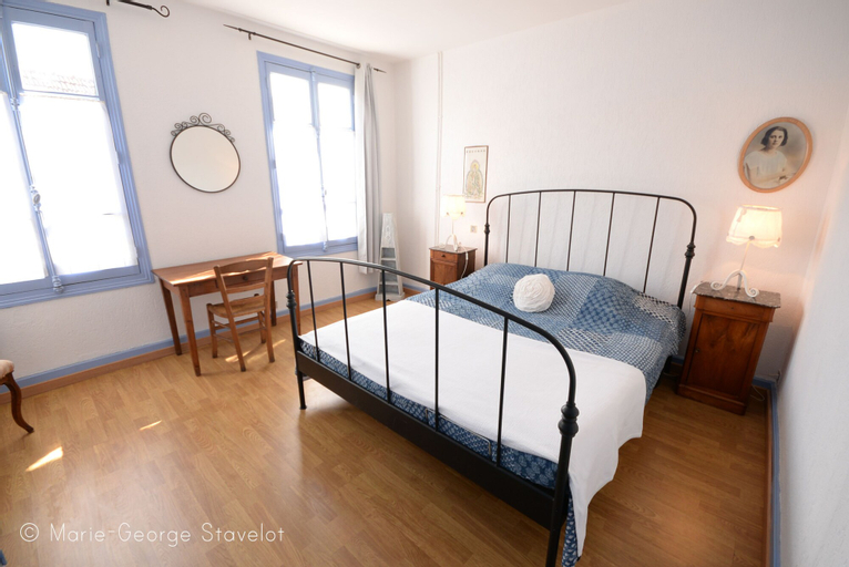 Bedroom 2, La Victoire de Noyers, Yonne