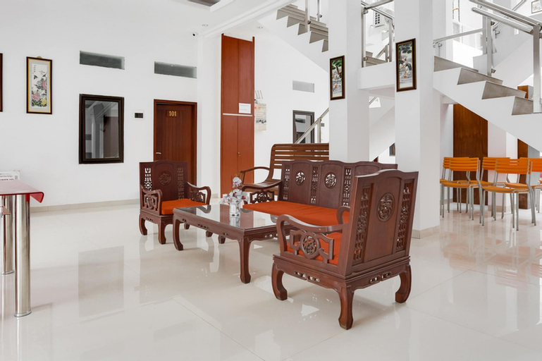 RedDoorz near Jawa Timur Park 3, Malang